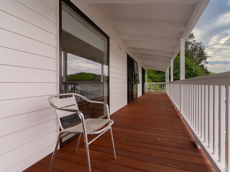 Finished deck builders job for a Cedar Rapids homeowner